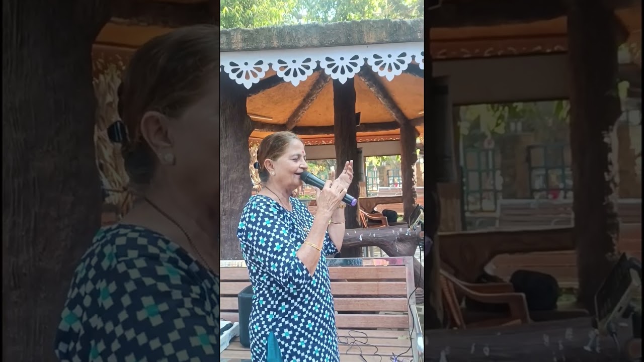 983)Akhiyon Ke Jharokhon Se(26/2/26) Performed by Shubhada Kamthe At Park Dadar#hindi#love#song#old