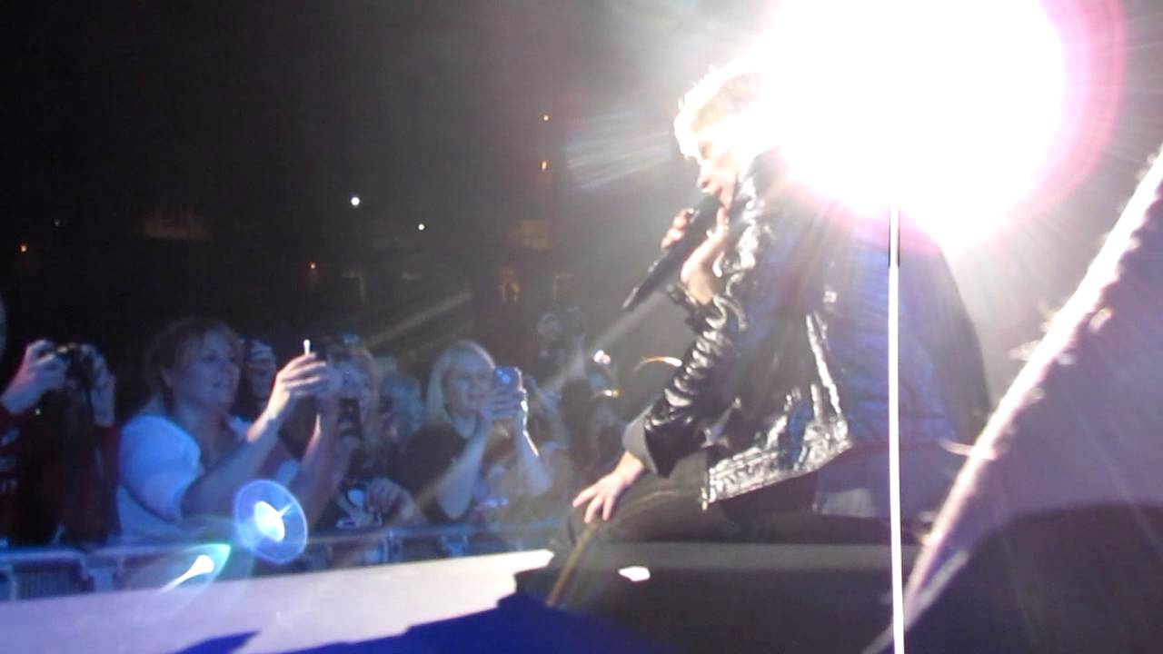 Bon Jovi Bed Of Roses Jon Sitting Clip 2/23/13 YouTube
