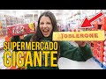 Visitando un SUPERMERCADO de COSAS GIGANTES