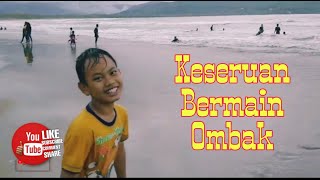 Seeing the Fun of Playing the Waves at Telengria Beach Pacitan
