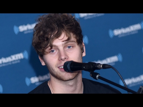 Βίντεο: Luke Hemmings Net Worth