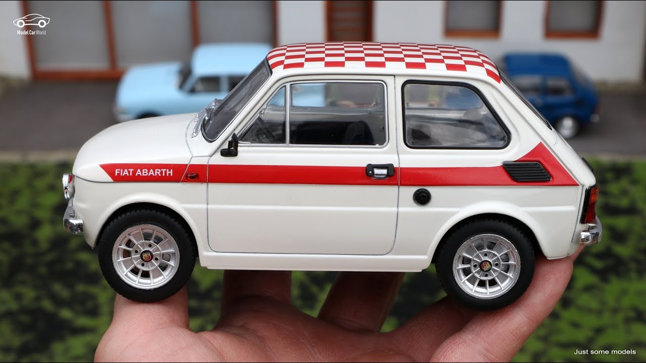 Fiat Panda 45 1980 Blau 1/18 - Laudoracing Models