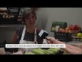 ORTAGGI E FRUTTA ESTIVA NEL MERCATO DI SETTEMBRE CHE ATTRAE ANCHE TURISTI