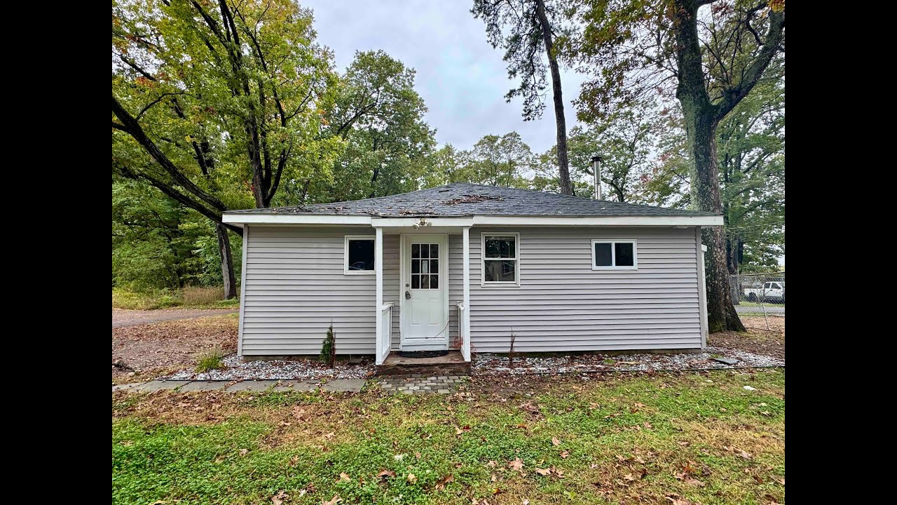 356 A Court, West Suffield -  For Rent!