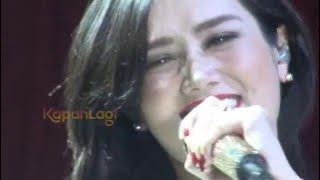 Hamil Besar Mulan Masih Bisa Joged Seksi