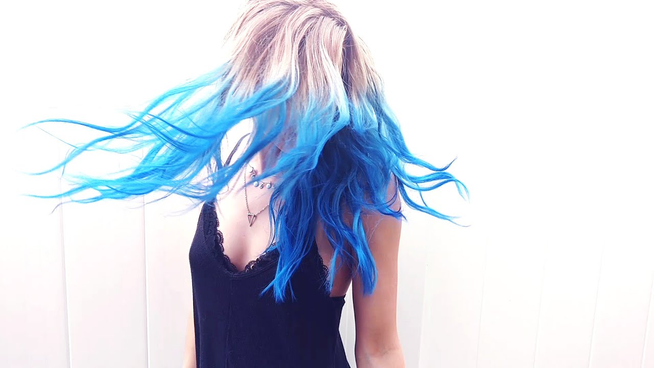 dark blue mermaid hair