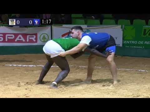 Manos a la arena - C.L. Tao y C.L. Tinajo