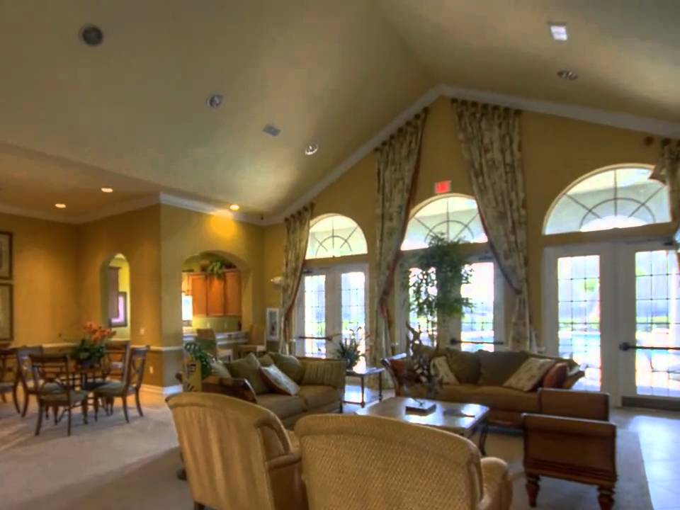 Savannah Pines Condo Real Estate, Orlando Savannah Pines Condo Lake