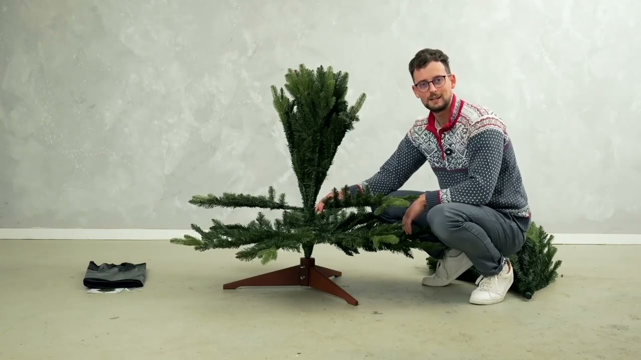 Künstlichen Weihnachtsbaum (180 cm & 220 cm) in 5 Schritten aufbauen