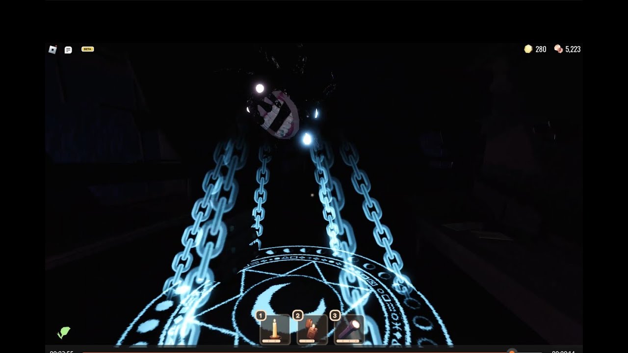 Using the crucifix on screech in Roblox doors YouTube