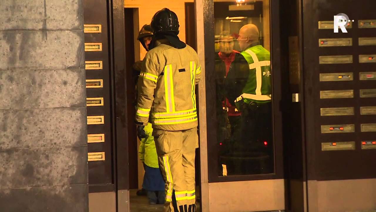 Brandweer vindt hennepkwekerij in woning Laan op Zuid