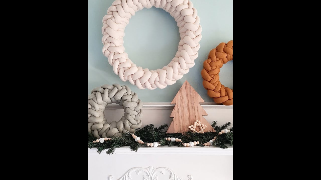 Hand Crocheted Chunky Yarn Wreath - Life as a LEO Wife