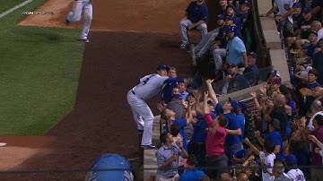 Rizzo makes a great catch in foul territory