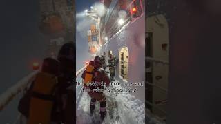 The caught in the storm . People save ship and their life #titanic #marineservices #Shorts #YTshort