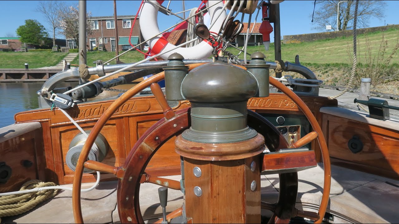 Vertrek uit de haven van  Workum - Lemsteraak Wadwaai 2022-01