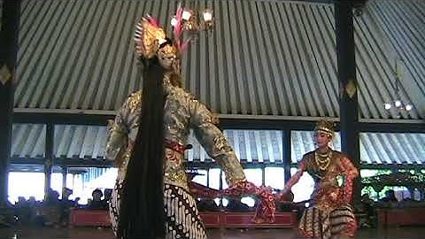 Kraton Yogyakarta 2007-05-27 (dance) 2 of 5