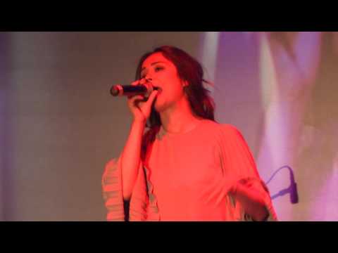 Адриан Маджаров и Вики от Мастило В двореца съм сама