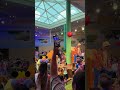 Bingo nearly hit us in the head, but we had so much fun playing Keepy Uppy at #Bluey's Wild World!