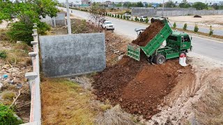 Fully Action Videos, Pour soil Next to the Fence by 5Ton Truck Drop Soil & Small Dozer Push