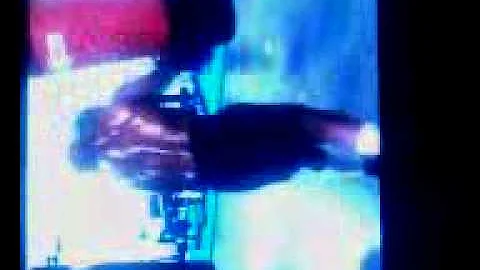 david frink shows a lil sumtang on heavybag...ENJO...