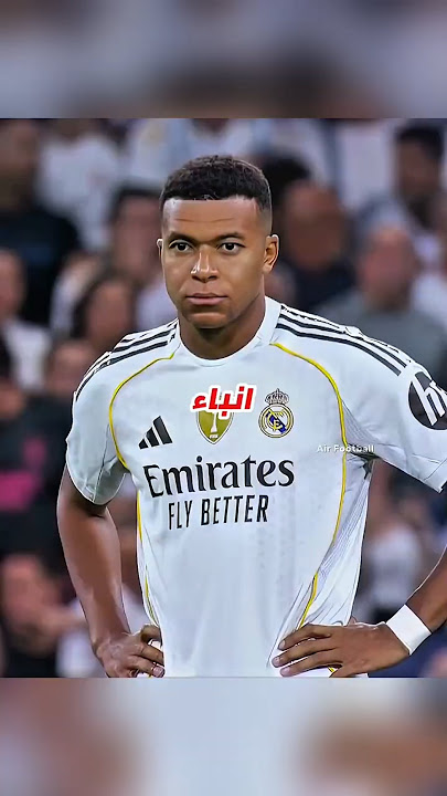 تسلل بالشَّعر؟ أغرب لحظة في تاريخ كرة القدم! 😂⚽✂️#كرة_القدم#mbappe #soccer #shorts