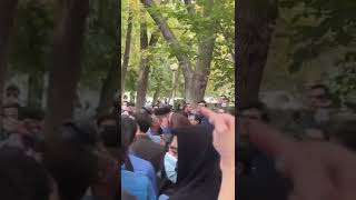 نه اینوری نه اونوری کیرم تو بیت رهبری - اعتراضات ۱۴۰۱
