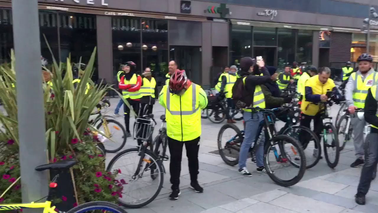 Mobilisation Des Gilets Jaunes Aux Rives De Lorne à Caen