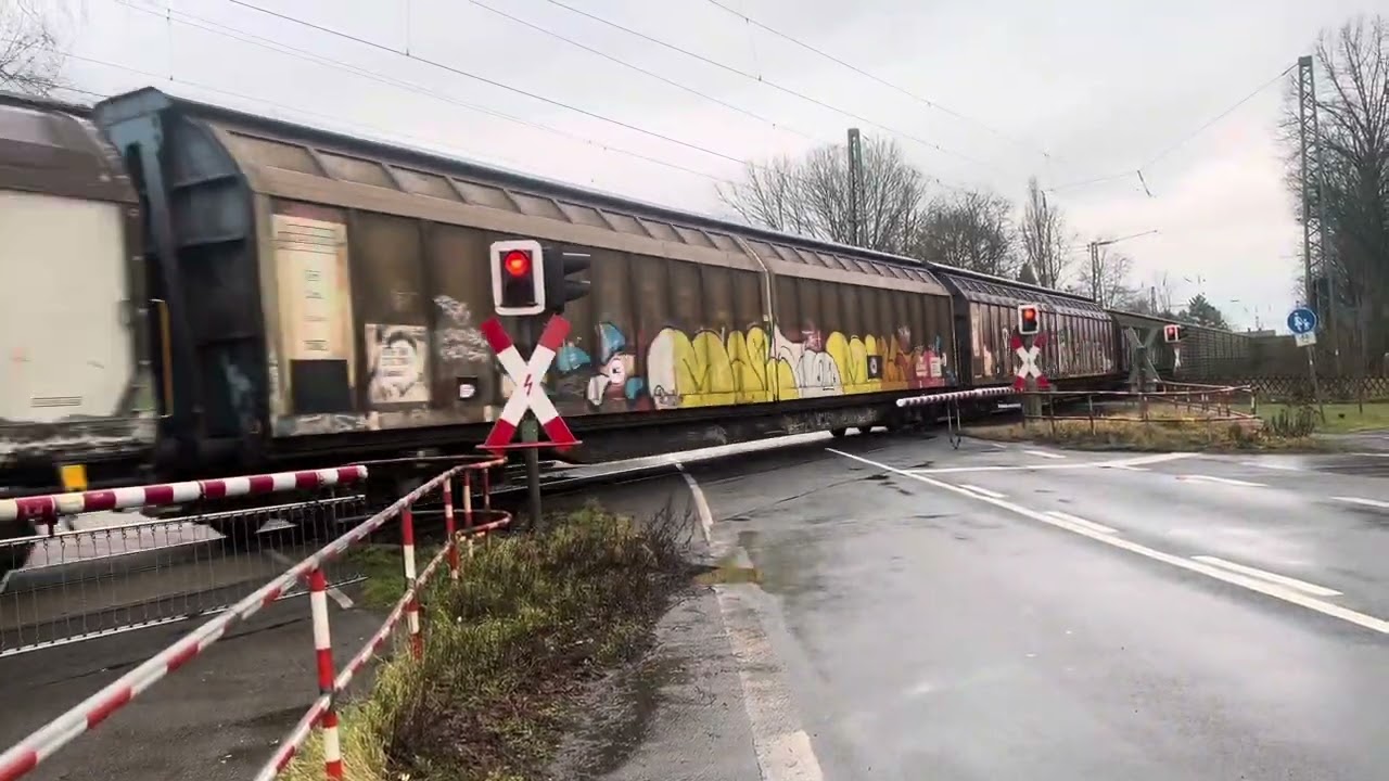 Bahnübergang Neustadt am Rügenberge, Nienburger Straße
