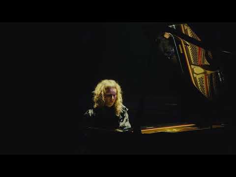 Sophie Hutchings - Swimming Into The Light (Live in Paris)