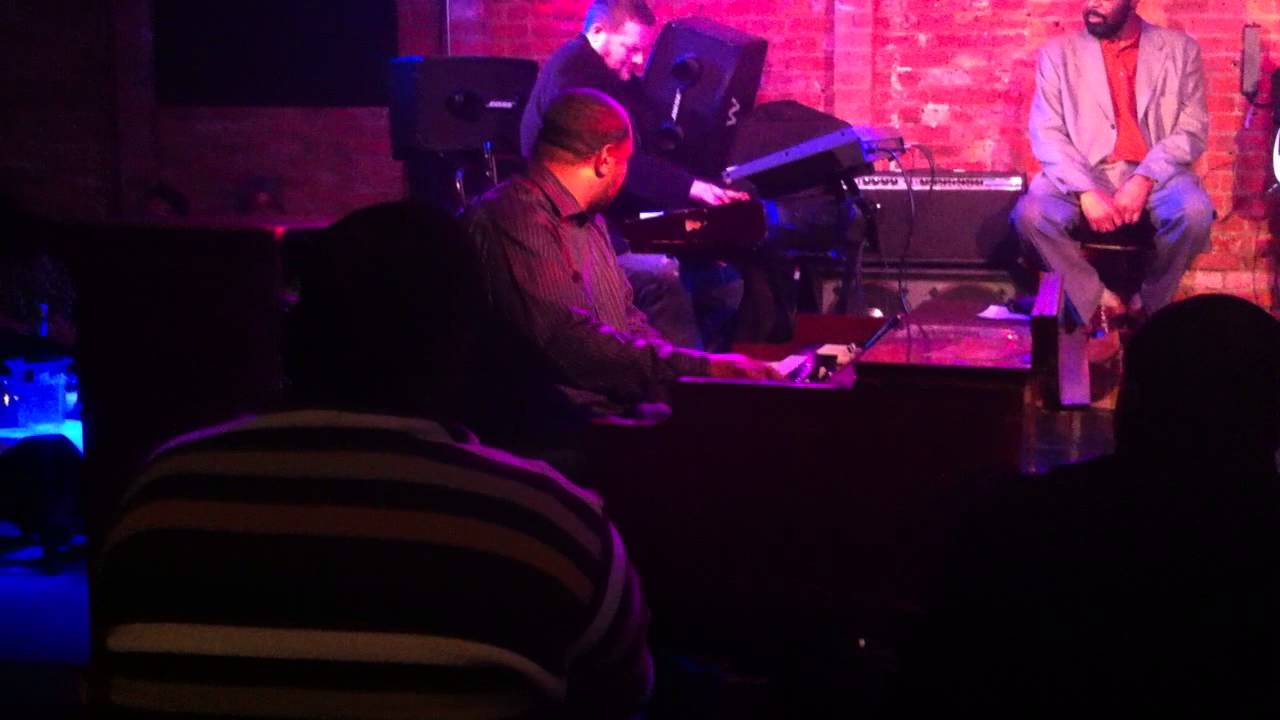 Shedrick Mitchell covering "People Make the World Go 'Round"