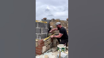 Incredible stone and bricks combination ⚒️ #stonemasonry #stonewall #building