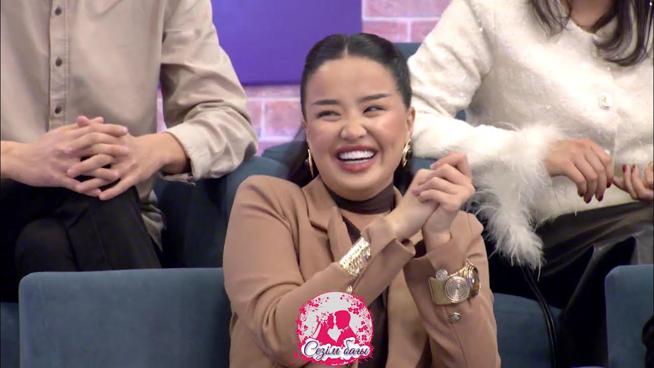 Әйелдер дәретханасындағы жоғары сапалы порно-войеризм