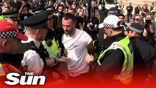 Moment ex Coronation Street actor Sean Ward is arrested at ‘violent’ anti vaccination protest