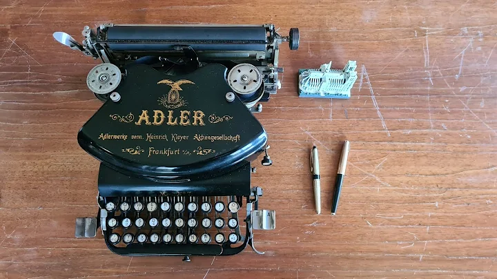 Old Typerwriter Adler 7 (1909)