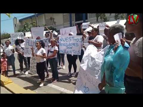 Piden libertad para pescadores Piden libertad para pescadores