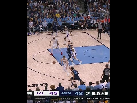 AD & Austin Reaves were perfectly in sync after this play 🤣 #shorts