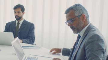 Building cloud native applications using AWS