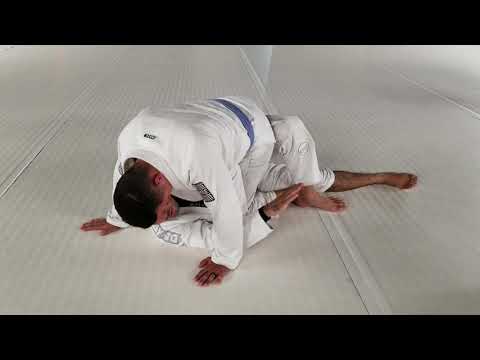 Mount with Perfect Defense - Trap the Leg Escape (Kimo Kreis)
