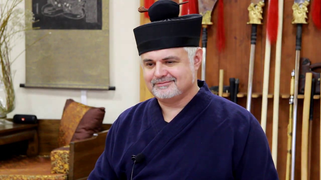 Как важно быть внимательными к себе для людей помогающих профессий.