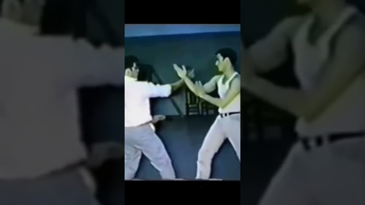 Rare video of Bruce Lee practicing Wing Chun