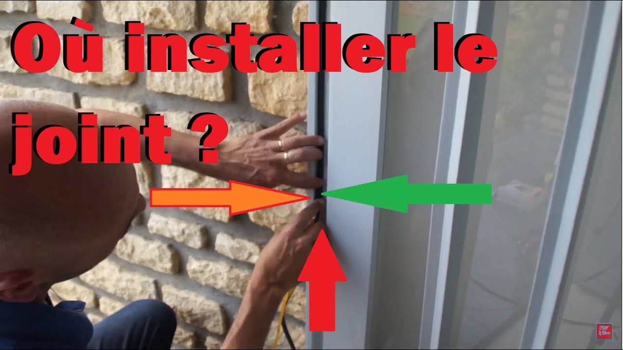 🚪 Installer des joints sur une porte d'entrée tiercée. Pourquoi faut-il  préparer l'hiver maintenant? 