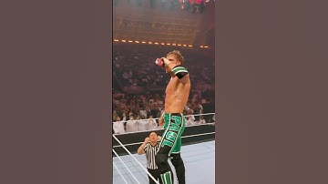 Logan Paul delivers an epic frog splash!