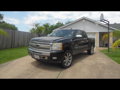 Video: Řízení Země Grilování V Texasu V Chevy Silverado