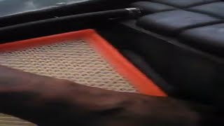 How to change air filter Benz Changing air filter Mercedes Benz CLK 320 Please sub and comment