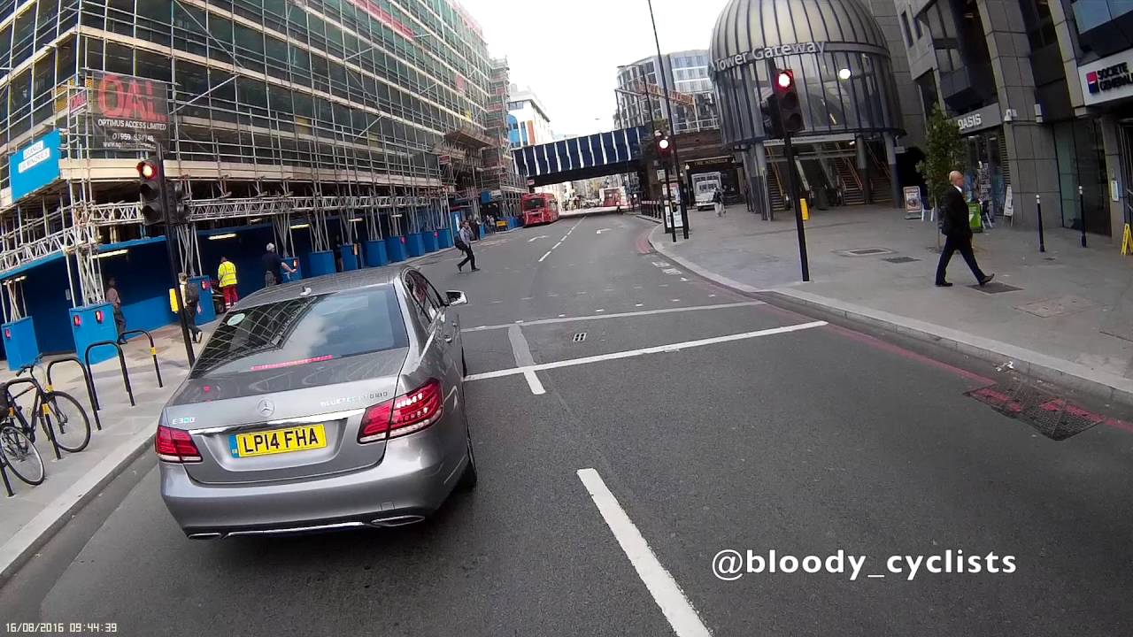 TfL Private Hire Car Driver Jumps Red Light LP14 FHA YouTube TfL Private Hire Car Driver Jumps Red Light LP14 FHA YouTube