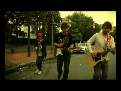 Parientes - Fatorussa Video Clip(2)