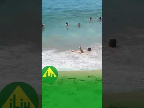 Video: Cách tắm bằng bọt biển (có hình ảnh)