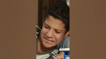 ليلى بتدي حقنة لعبده ضحك السنين على اللي حصل سابع جار Shorts 