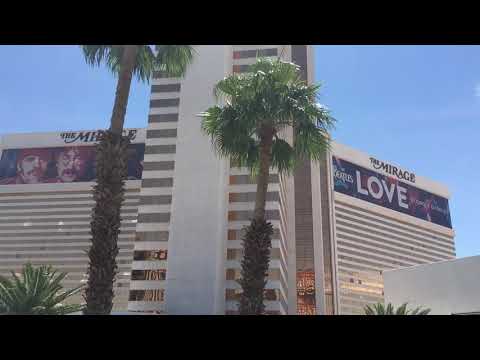 Mad Apple by Cirque du Soleil (Highlight 1) - New York New York Hotel, Las Vegas