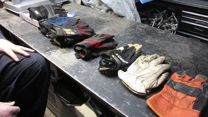 COMPARING WORK GLOVES